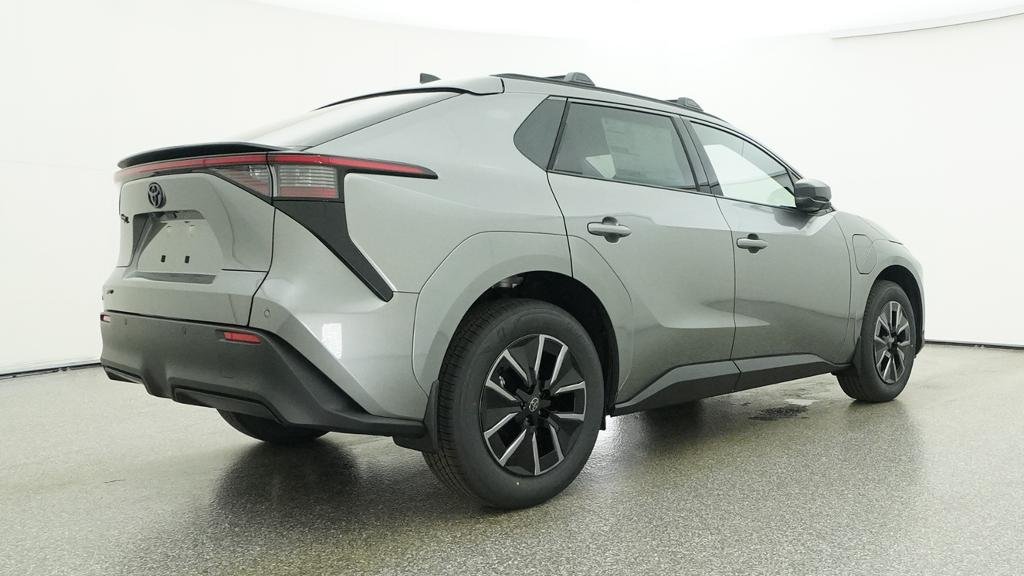 New 2026 Heavy Metal Toyota XLE image 17