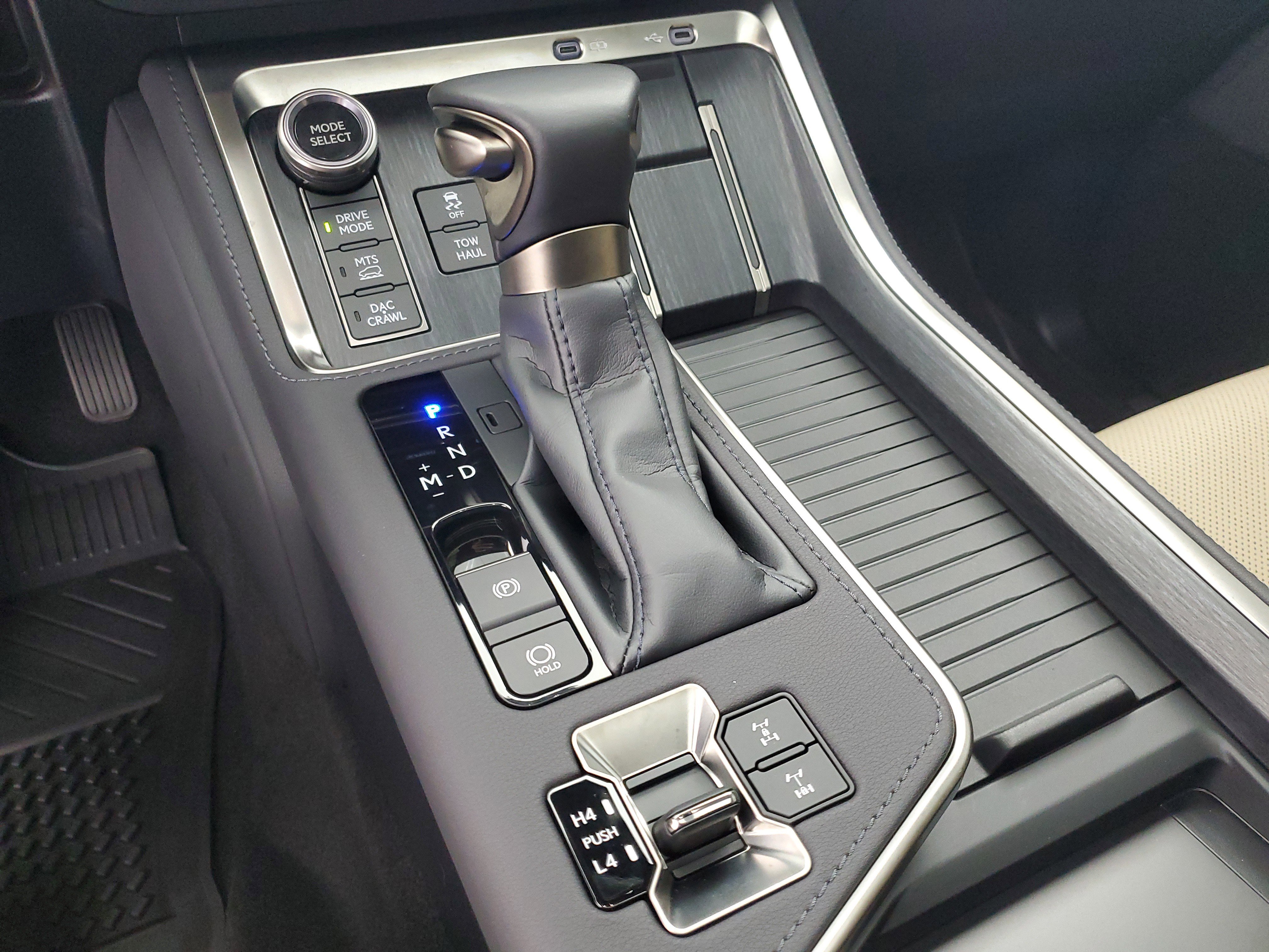 Used 2025 Earth/Black Roof Lexus 550 Overtrail+ image 31