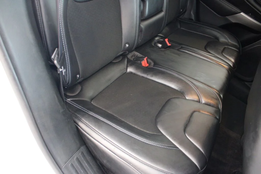 Used 2019 Bright White Clearcoat Jeep Latitude Plus image 26