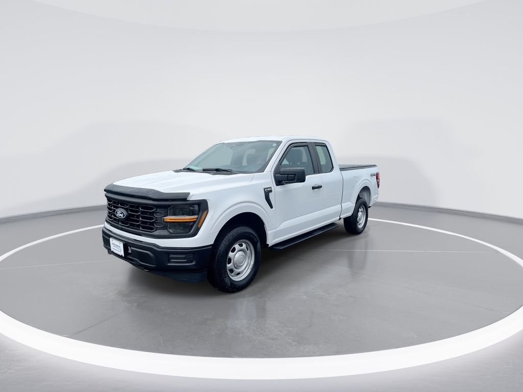 Used 2024 White Ford XL image 4