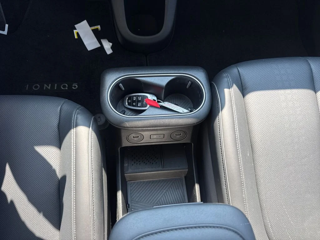 Used 2023 Cyber Gray Hyundai SEL image 23