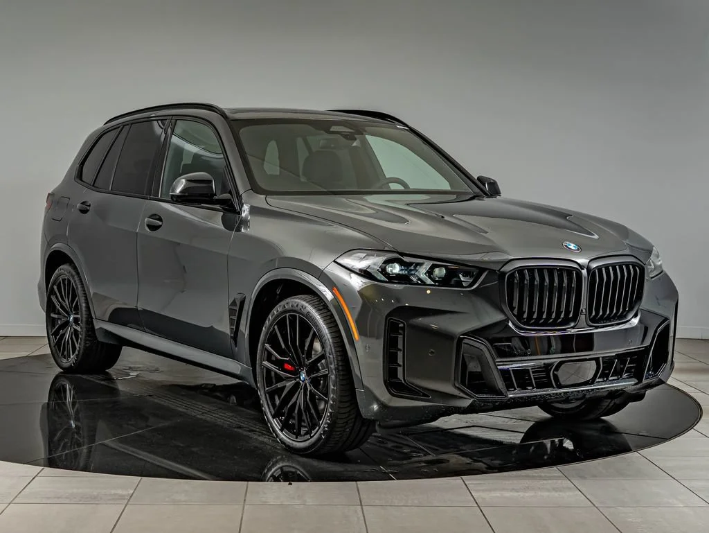 New 2026 Dravit Grey Metallic BMW xDrive40i image 3