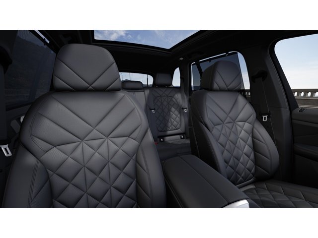 Used 2026 Tanzanite Blue II Metallic BMW xDrive40i image 11