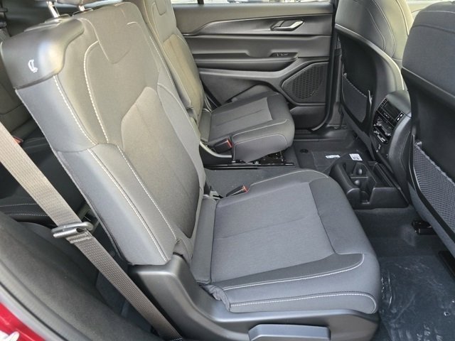New 2026 Velvet Red Pearl-Coat Exterior Paint Jeep Laredo image 32