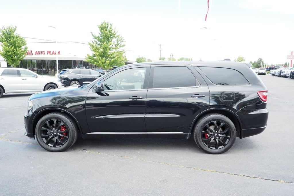 Used 2019 Black Dodge SXT Plus image 8