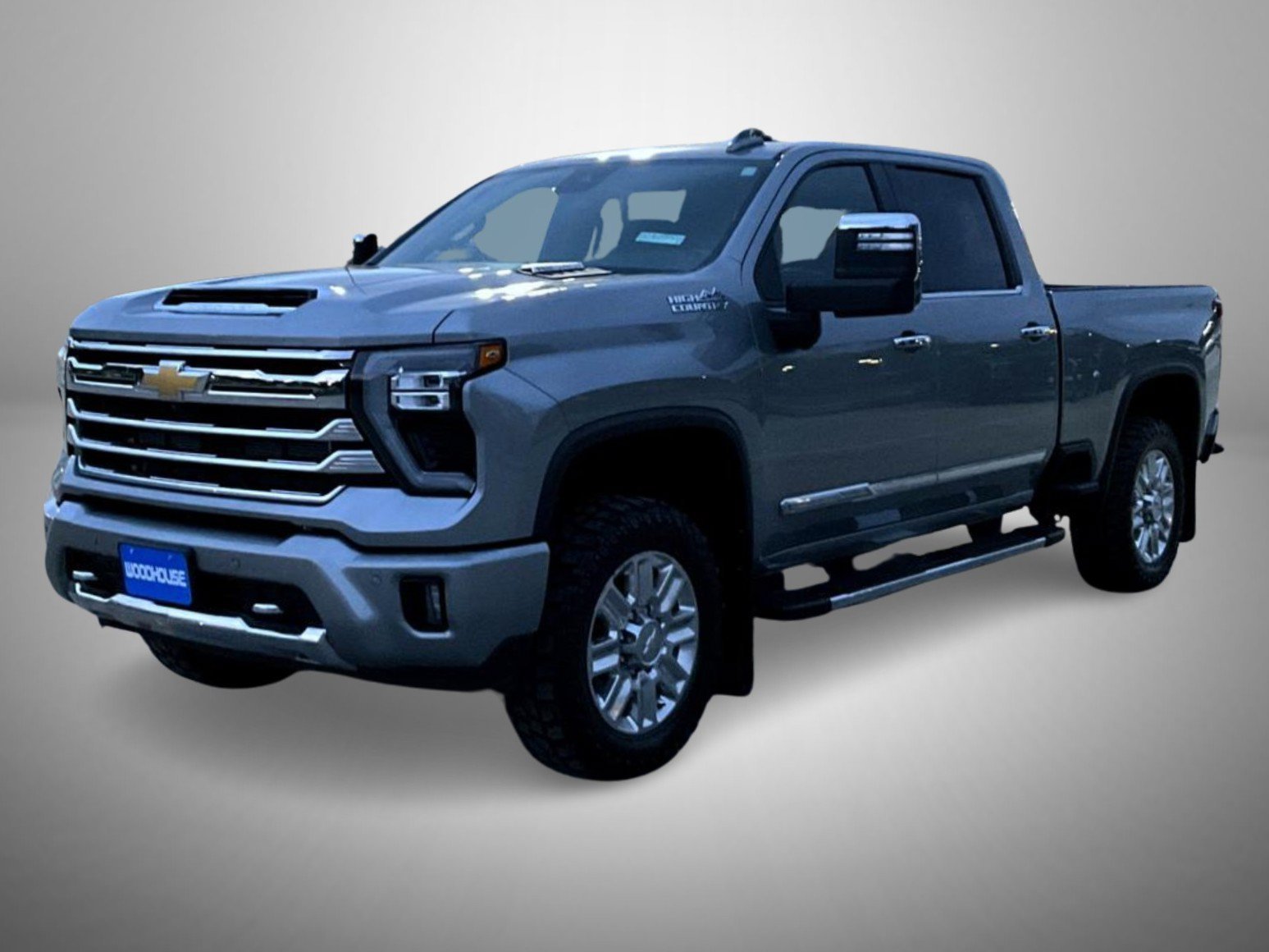 Used 2024 Gray Chevrolet High Country image 1