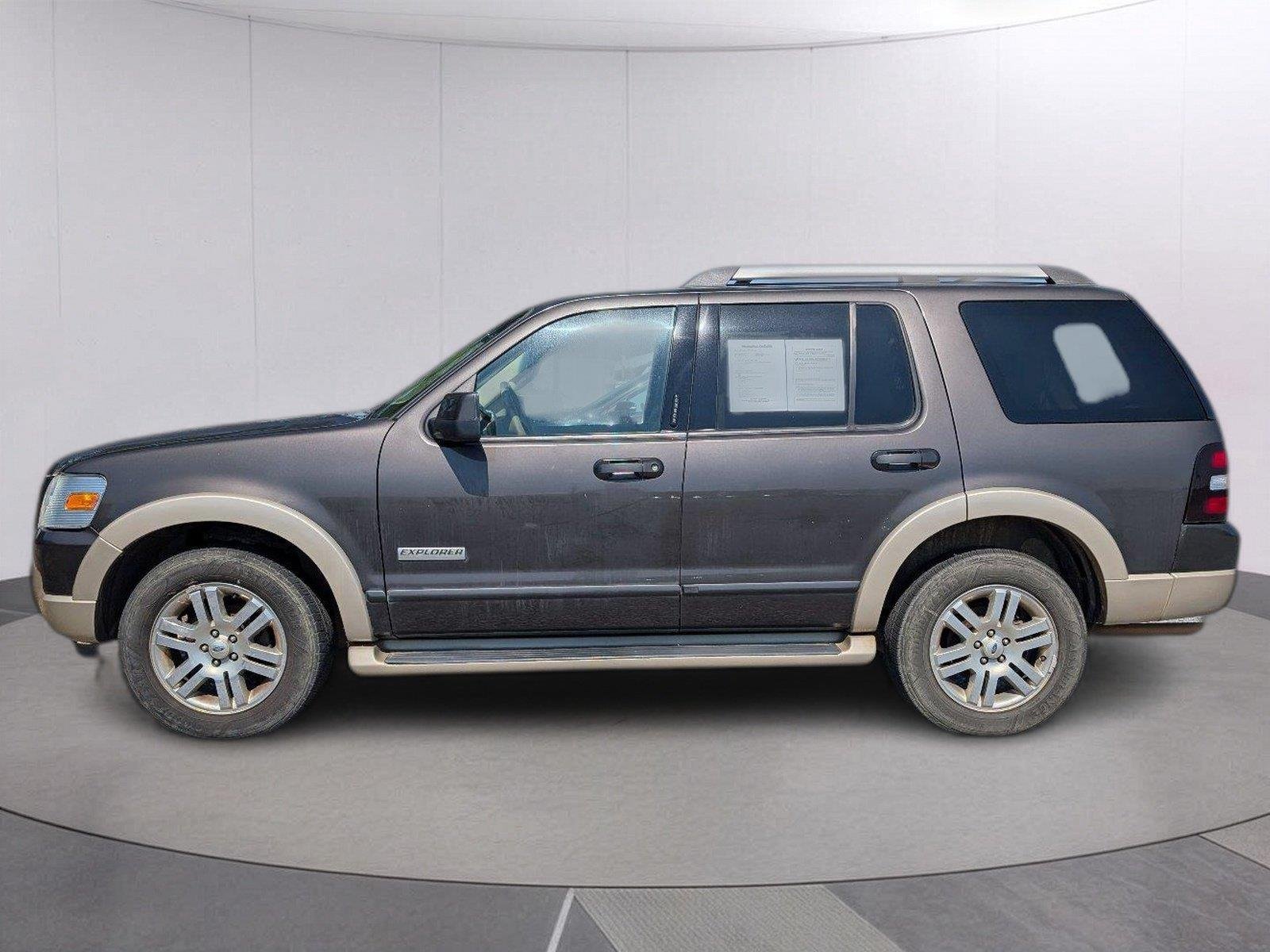 Used 2006 Mineral Grey Metallic Ford Eddie Bauer image 2