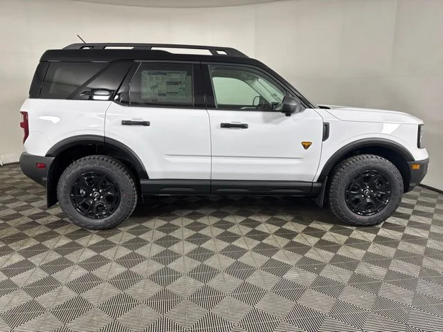 New 2026 Oxford White Ford Badlands image 2