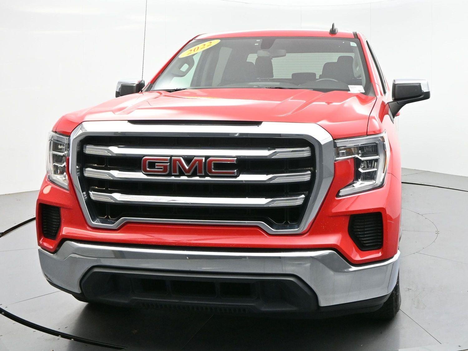 Used 2022 Cardinal Red GMC SLE image 2