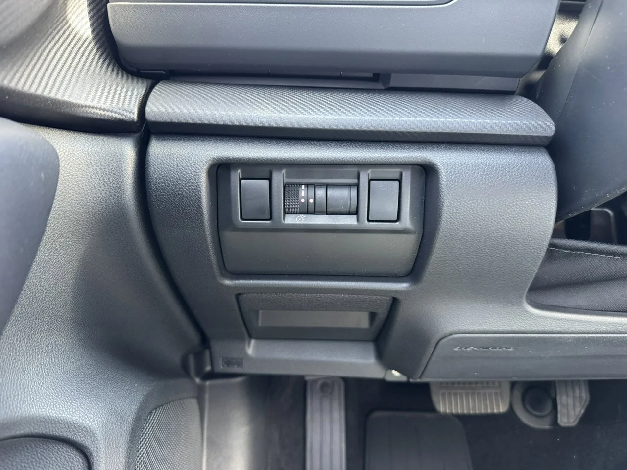 New 2026 Lithium Red Pearl Subaru Premium image 27