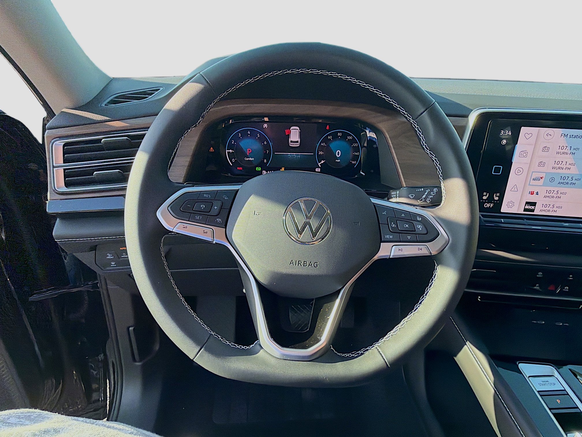 2026 Volkswagen Atlas SE w/Tech - Photo 10