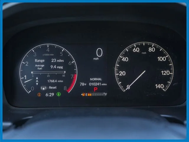 Certified Used 2025 Black Honda EX-L image 4