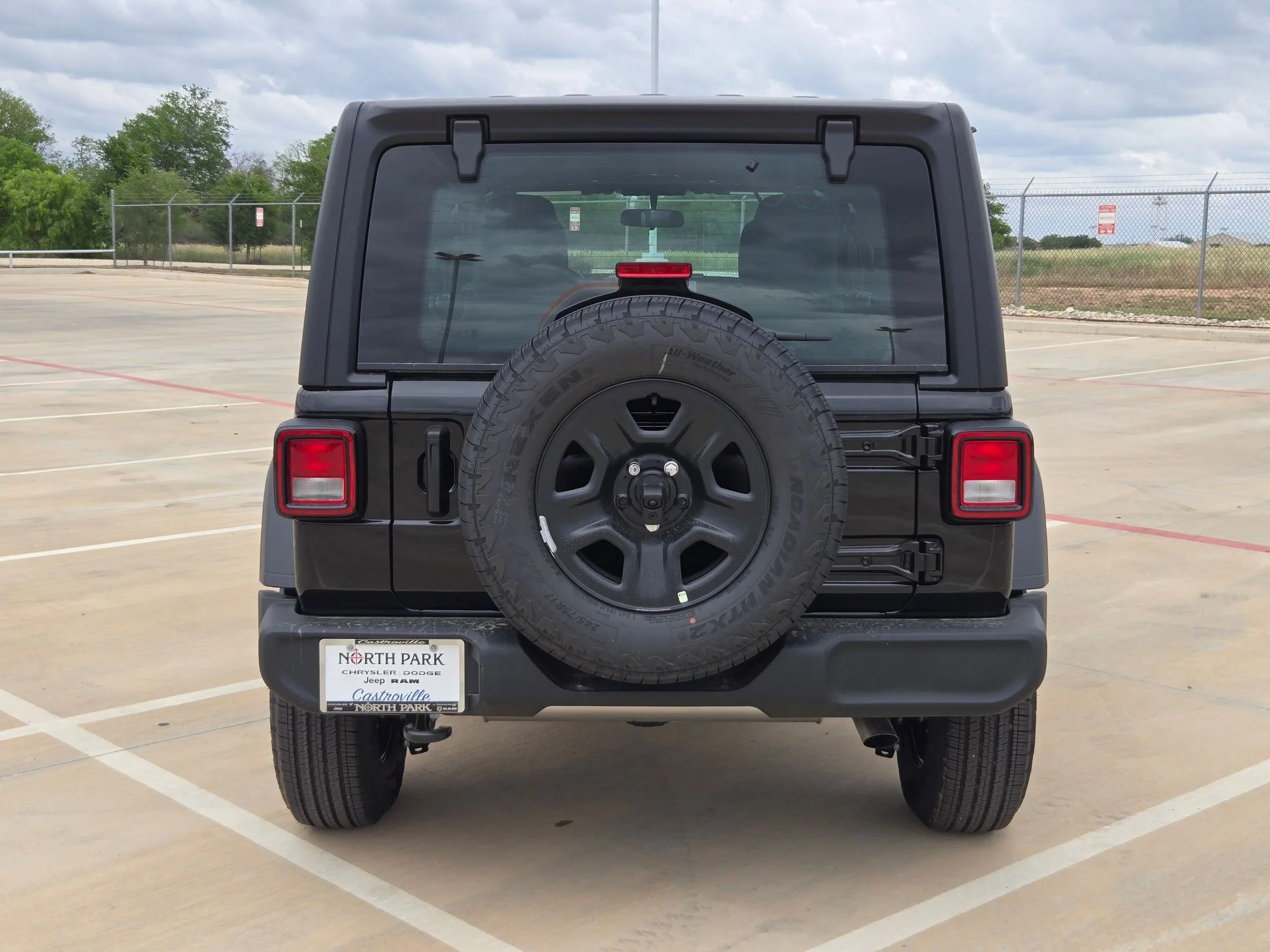 New 2026 Black Clear-Coat Exterior Paint Jeep Sport image 4