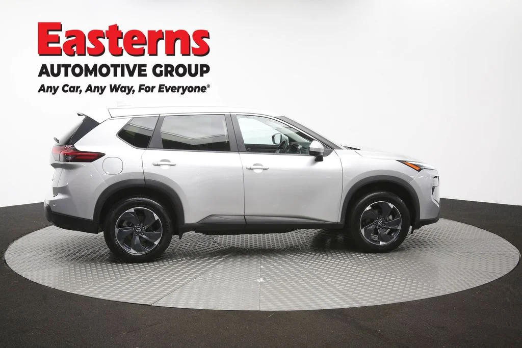 Used 2024 Silver Nissan SV image 43