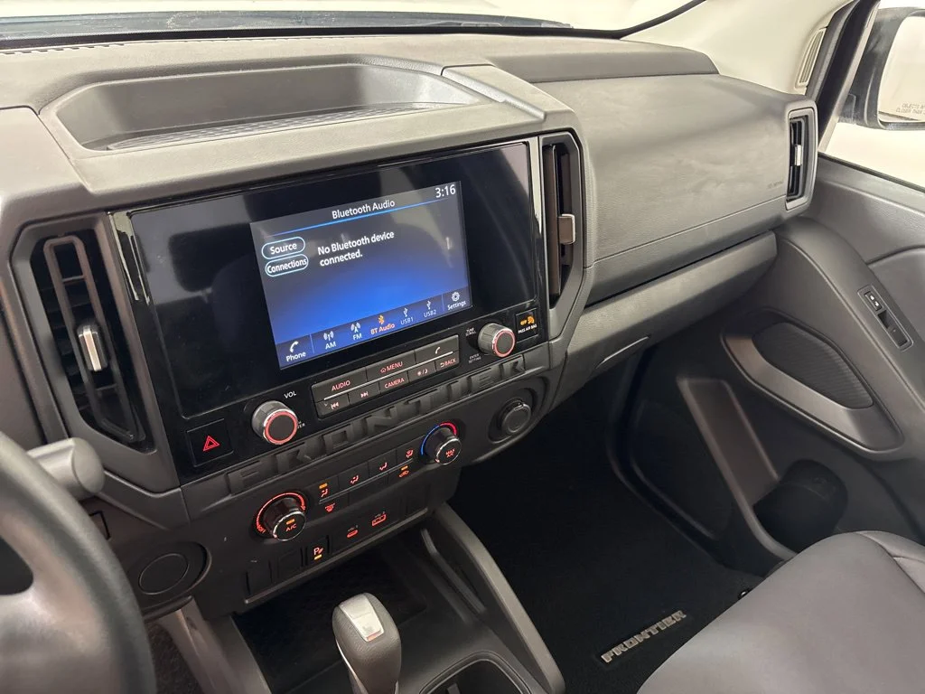 Used 2025 White Nissan S image 28