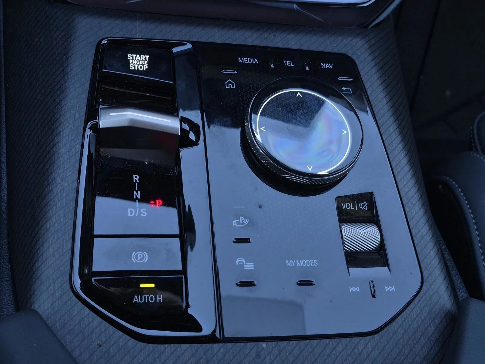 2025 BMW X3 30 - Photo 15