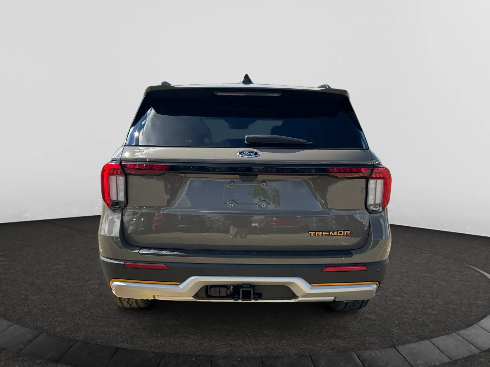 New 2026 Marsh Grey Ford Tremor image 4