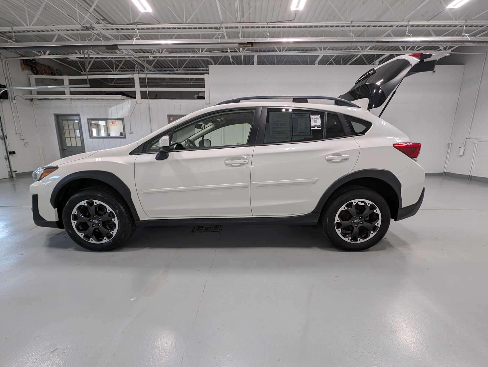 Used 2021 Crystal White Pearl Subaru Premium image 12