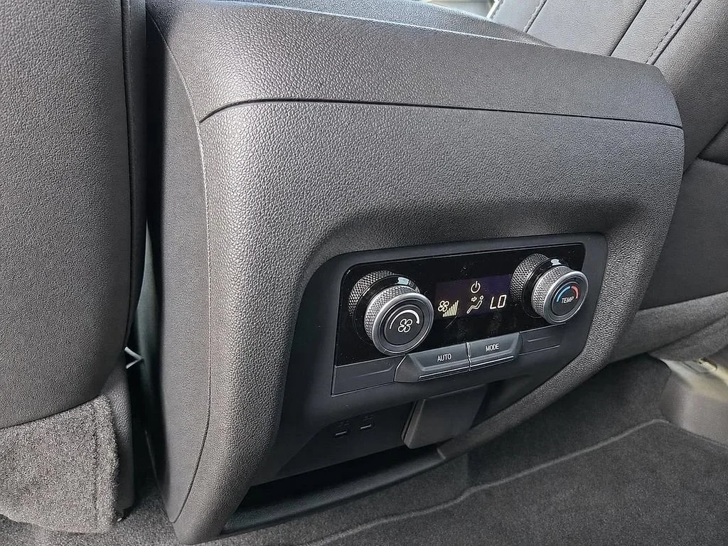 2027 Buick Enclave Sport Touring - Photo 11