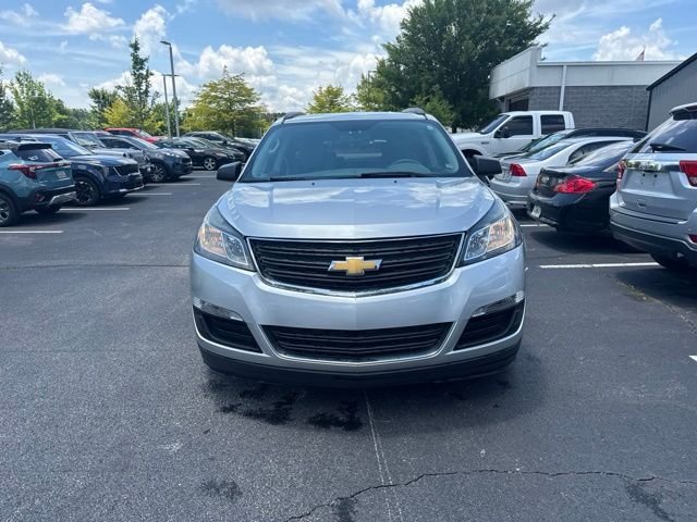 Used 2016 Silver Chevrolet LS image 8