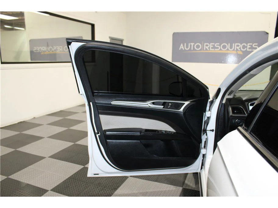 Used 2019 White Ford SE image 11