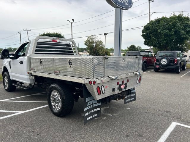 Used 2021 White Ford XL image 5
