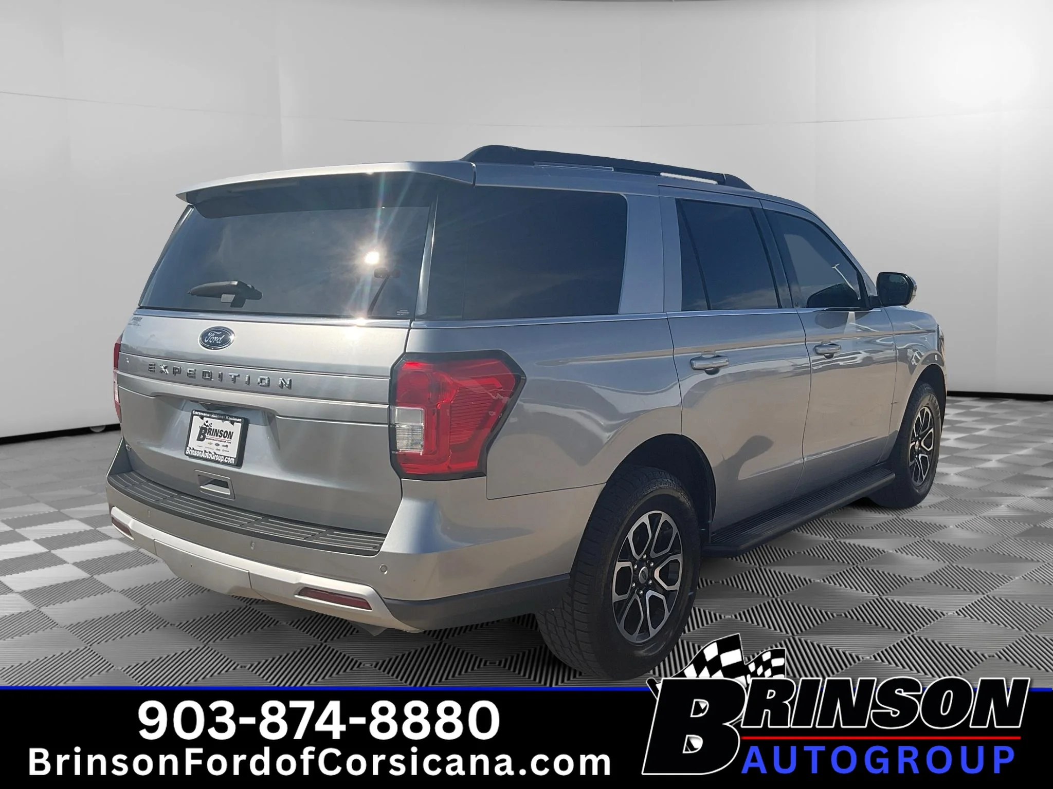 Used 2023 Iconic Silver Metallic Ford XLT image 7