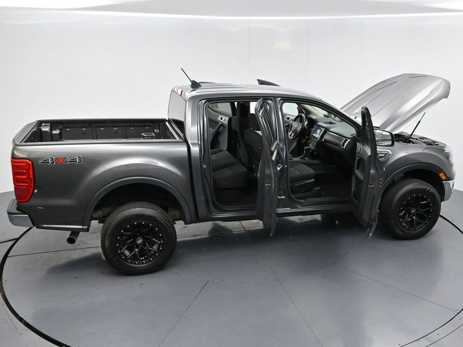 Used 2019 Magnetic Ford XLT image 38