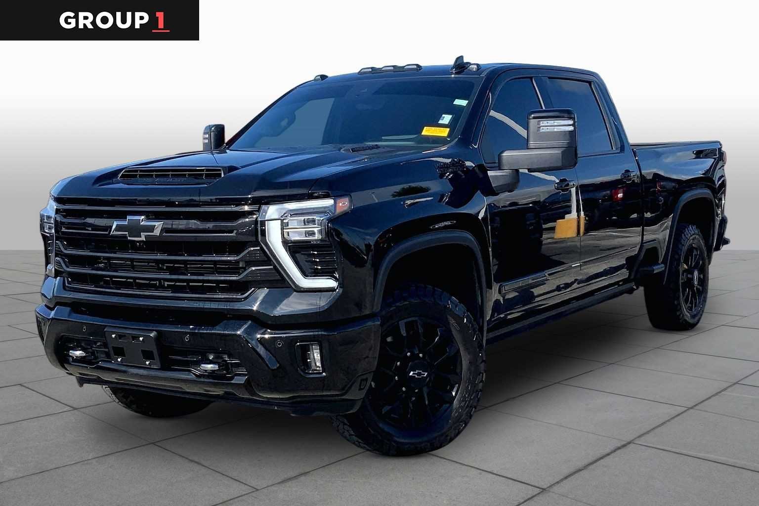 2025 Chevrolet Silverado HD High Country 4WD Crew Cab Standard Box's photo