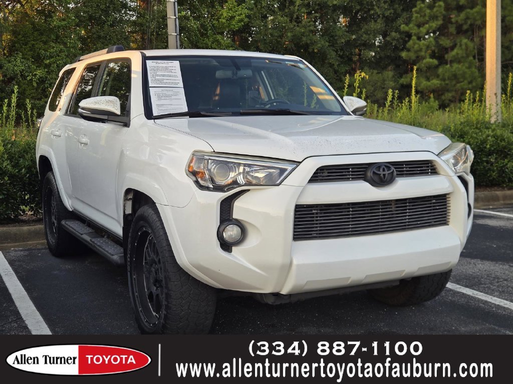 Used 2019 White Toyota SR5 Premium image 1