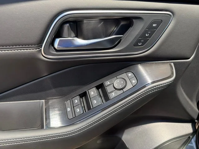 New 2026 Gun Metallic Nissan Platinum image 15