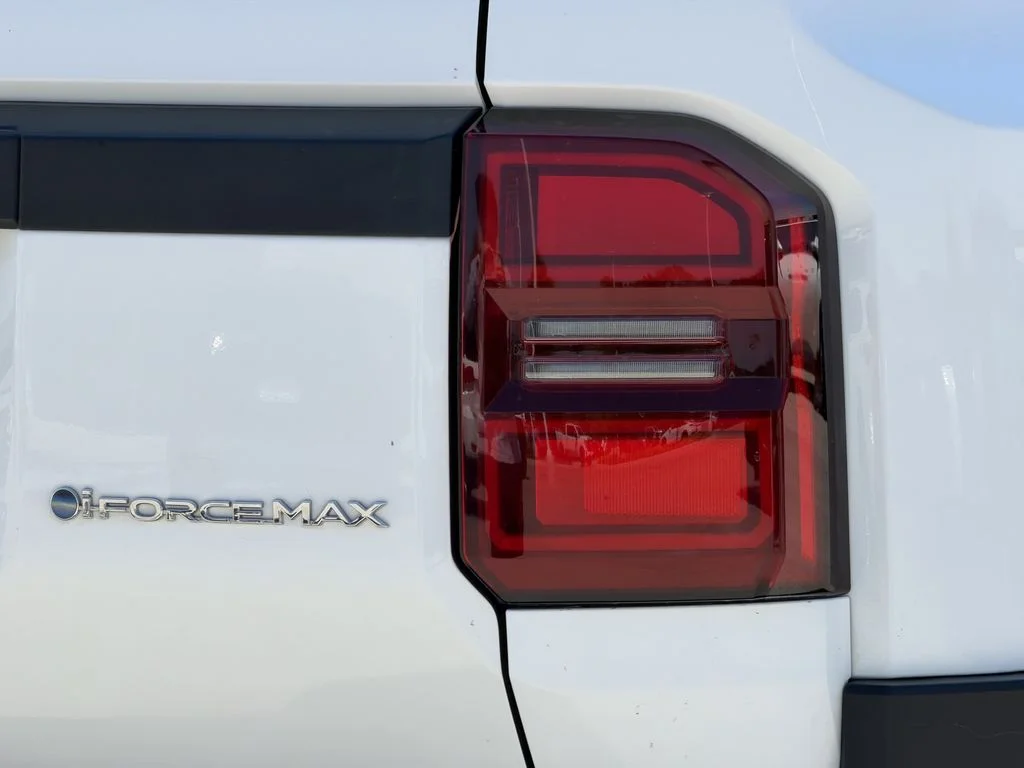 Used 2025 White Toyota 1958 image 10