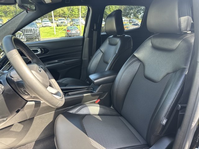Used 2025 Black Jeep Latitude image 15