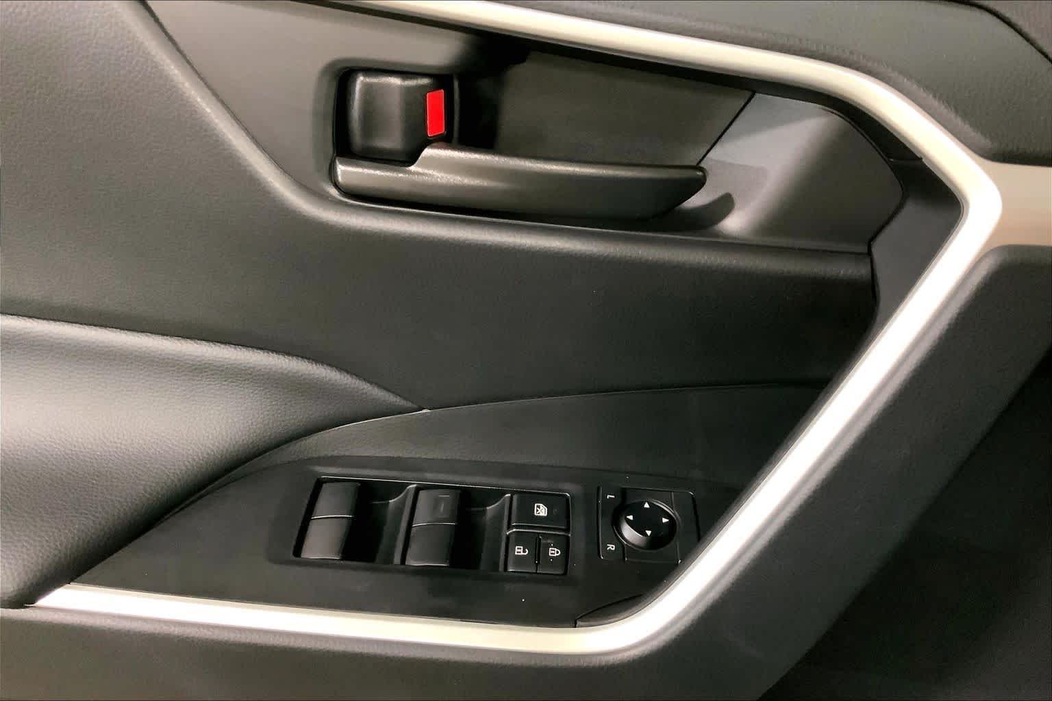 Used 2024 Silver Sky Metallic Toyota LE image 34