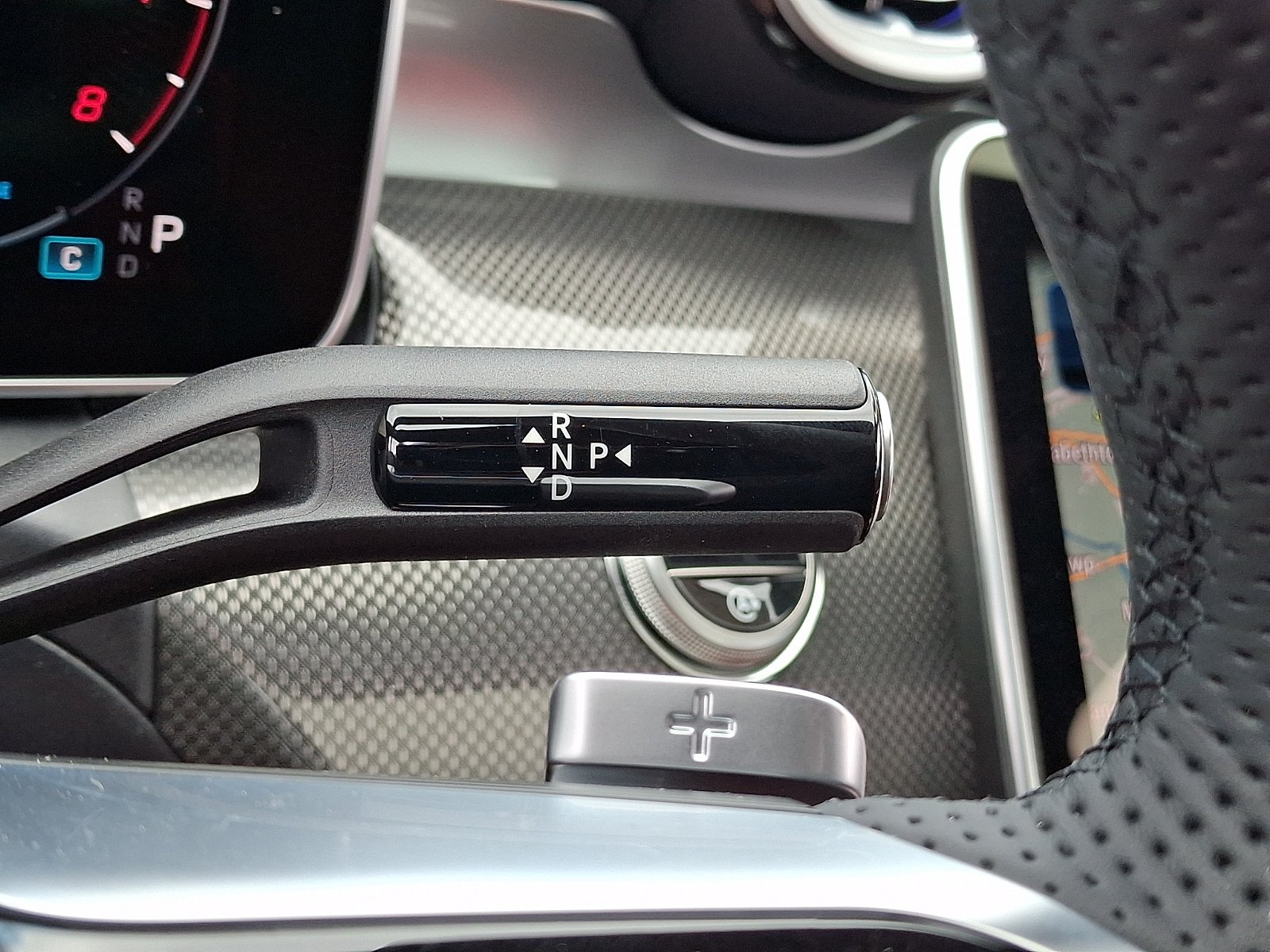 New 2026 MANUFAKTUR exclusive graphite grey magno Mercedes-Benz C 300 image 13