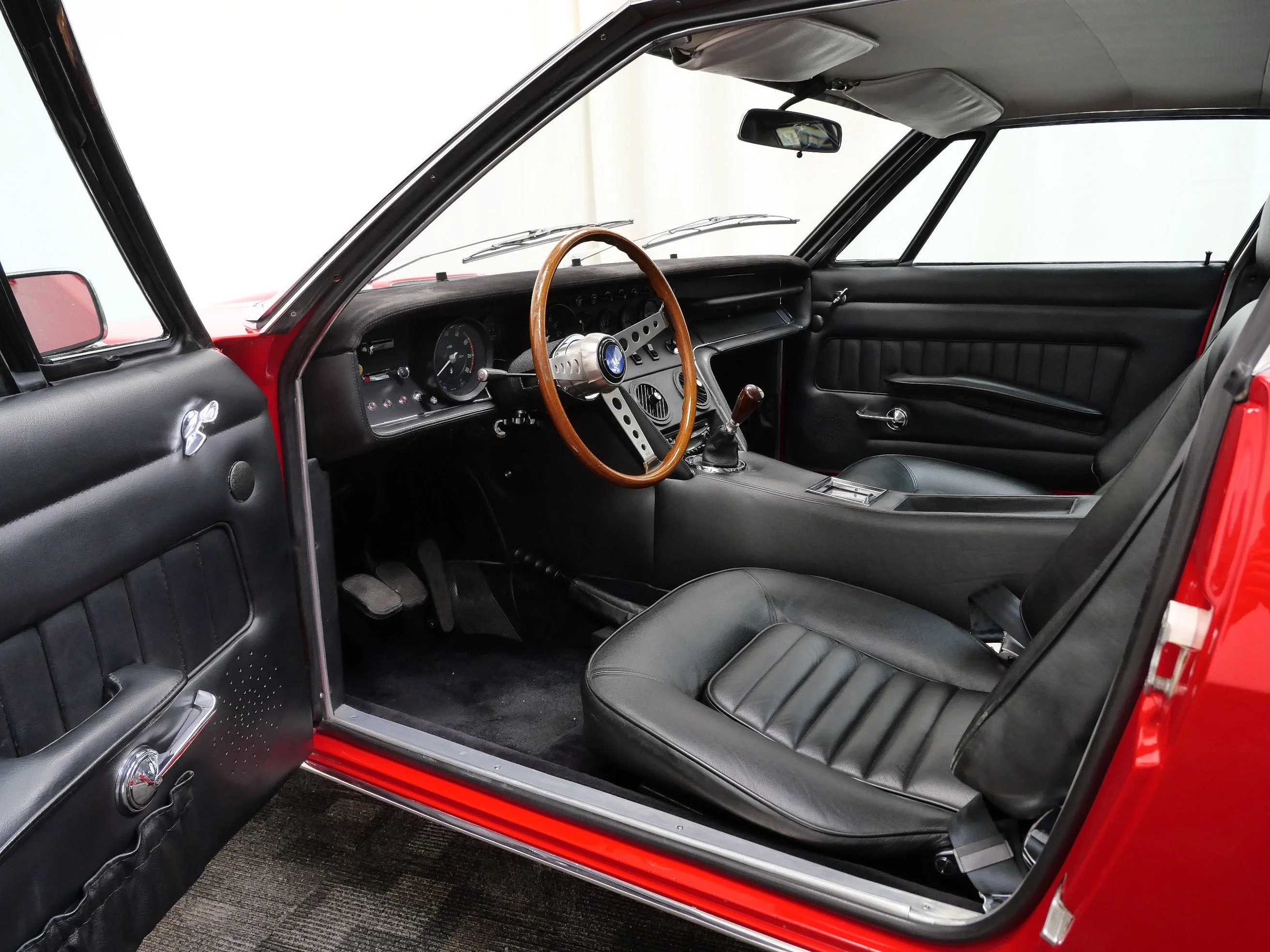 Used 1969 Red Maserati Base image 17