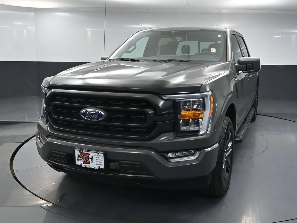 Used 2021 Gray Ford XLT image 8