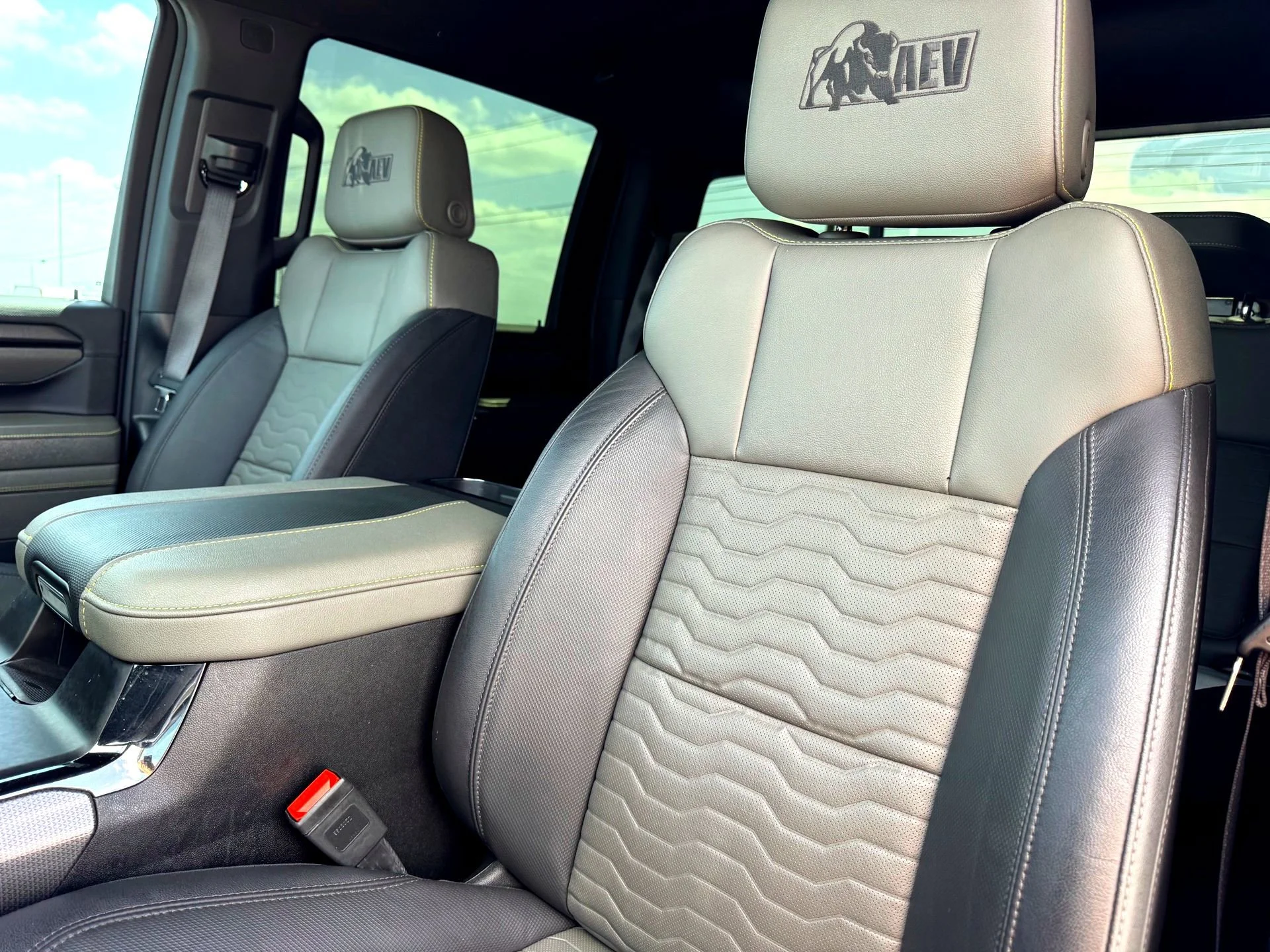Used 2025 Slate Gray Metallic Chevrolet ZR2 Bison Edition image 15