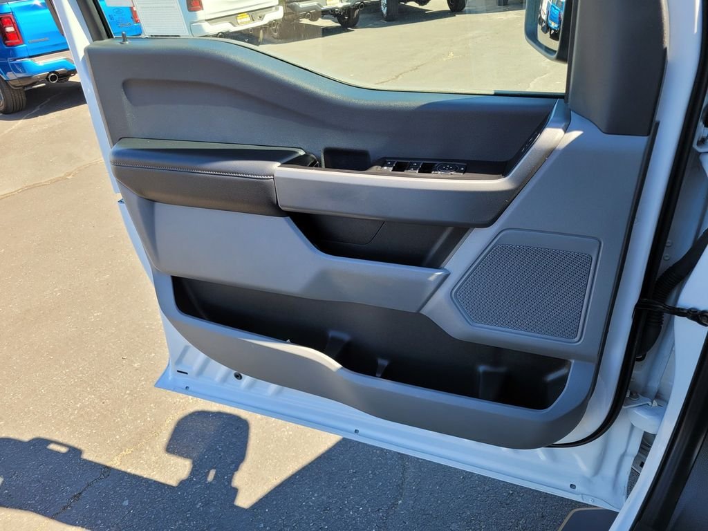 Used 2023 White Ford XL image 27