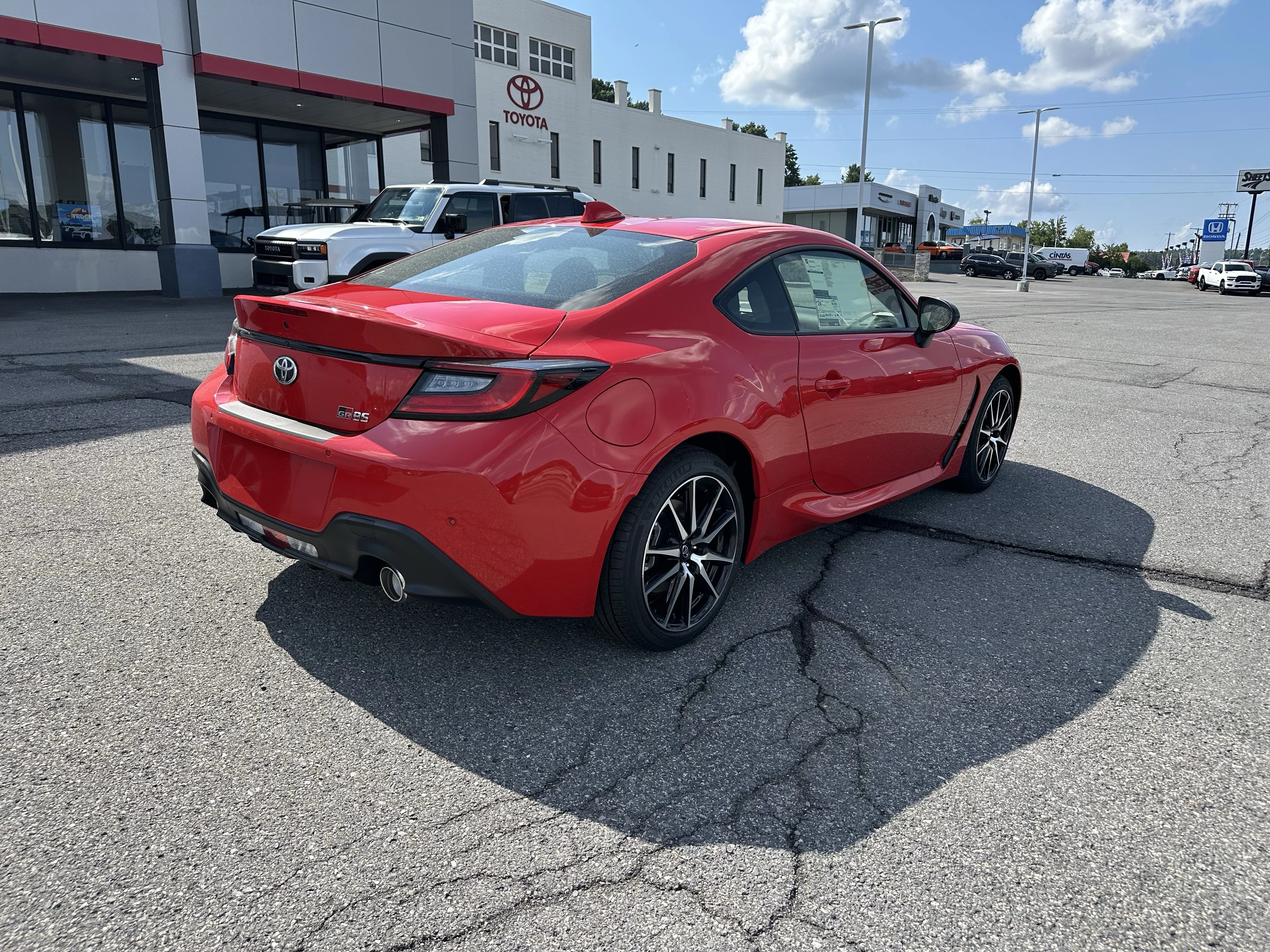 New 2026 Track bRED Toyota GR86 image 3