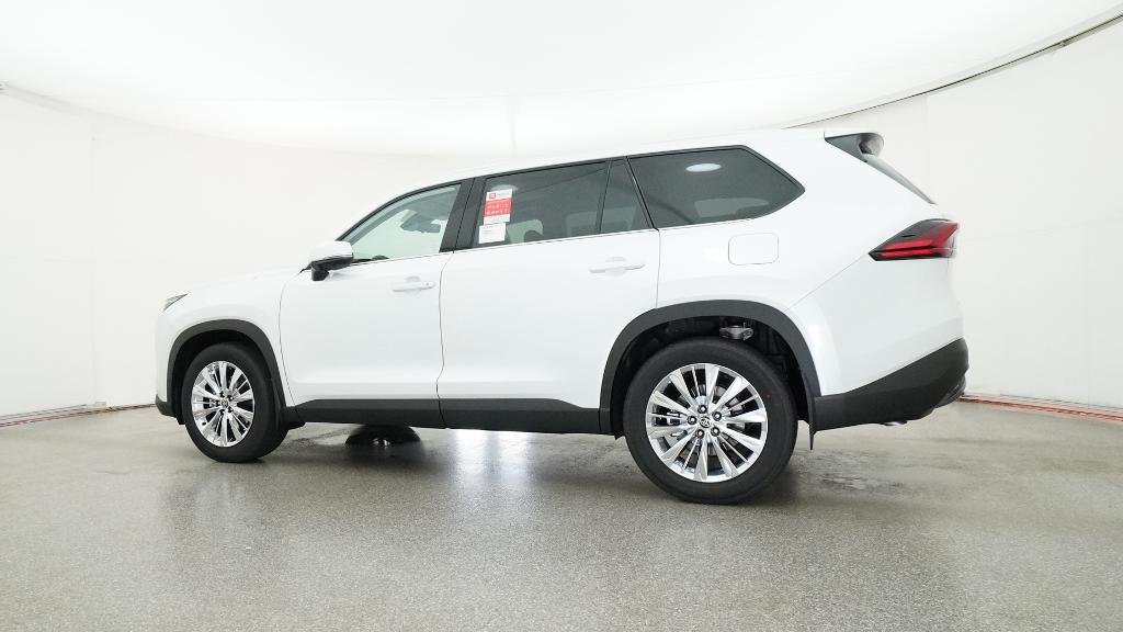 New 2026 Wind Chill Pearl Toyota Platinum image 11
