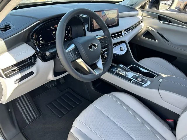 New 2027 GRAPHITE SHADOW INFINITI Luxe AWD image 19