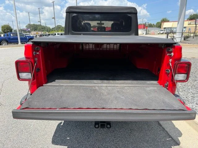 Used 2020 Red Jeep Rubicon image 9