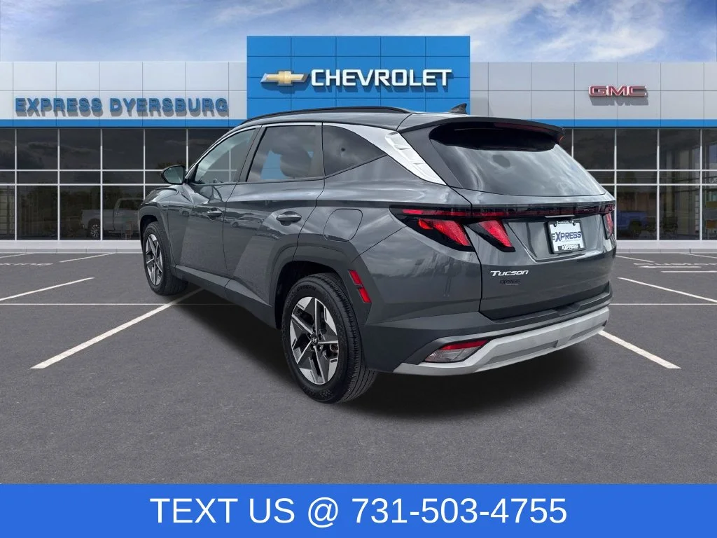 Used 2025 Gray Hyundai SEL image 5