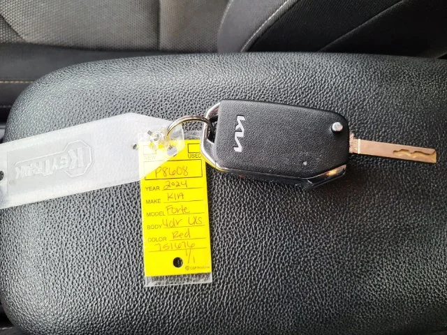 Used 2024 Red Kia LXS image 20