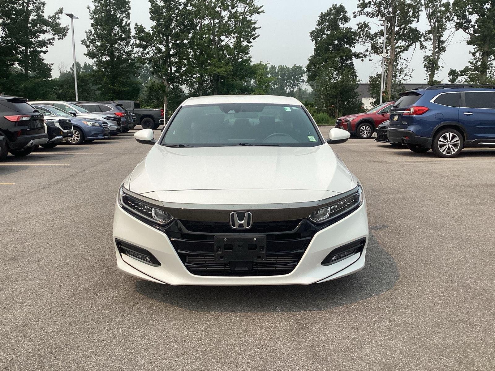 Used 2020 Platinum White Pearl Honda Sport image 2