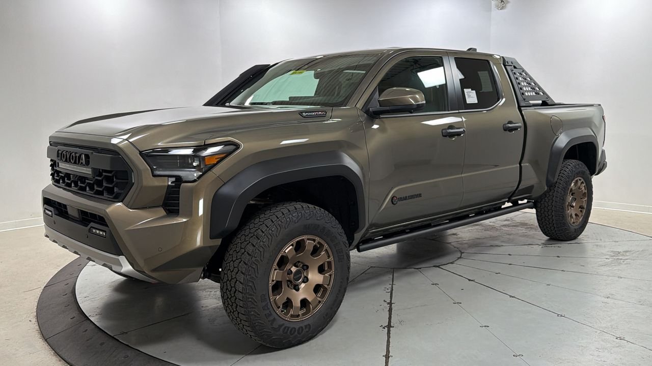 2026 Toyota Tacoma i-FORCE MAX Tacoma Trailhunter