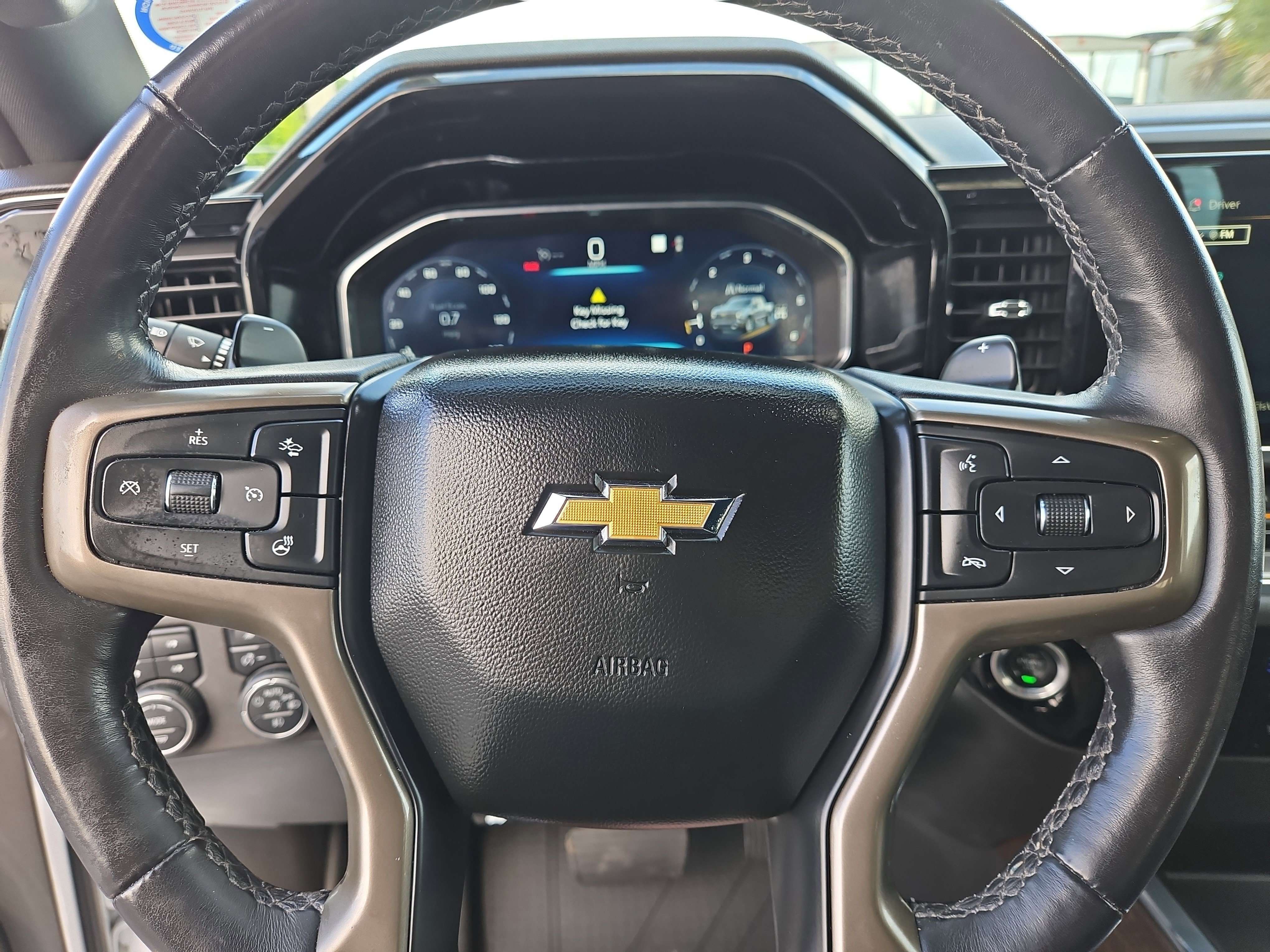 Used 2023 Iridescent Pearl Tricoat Chevrolet High Country image 22