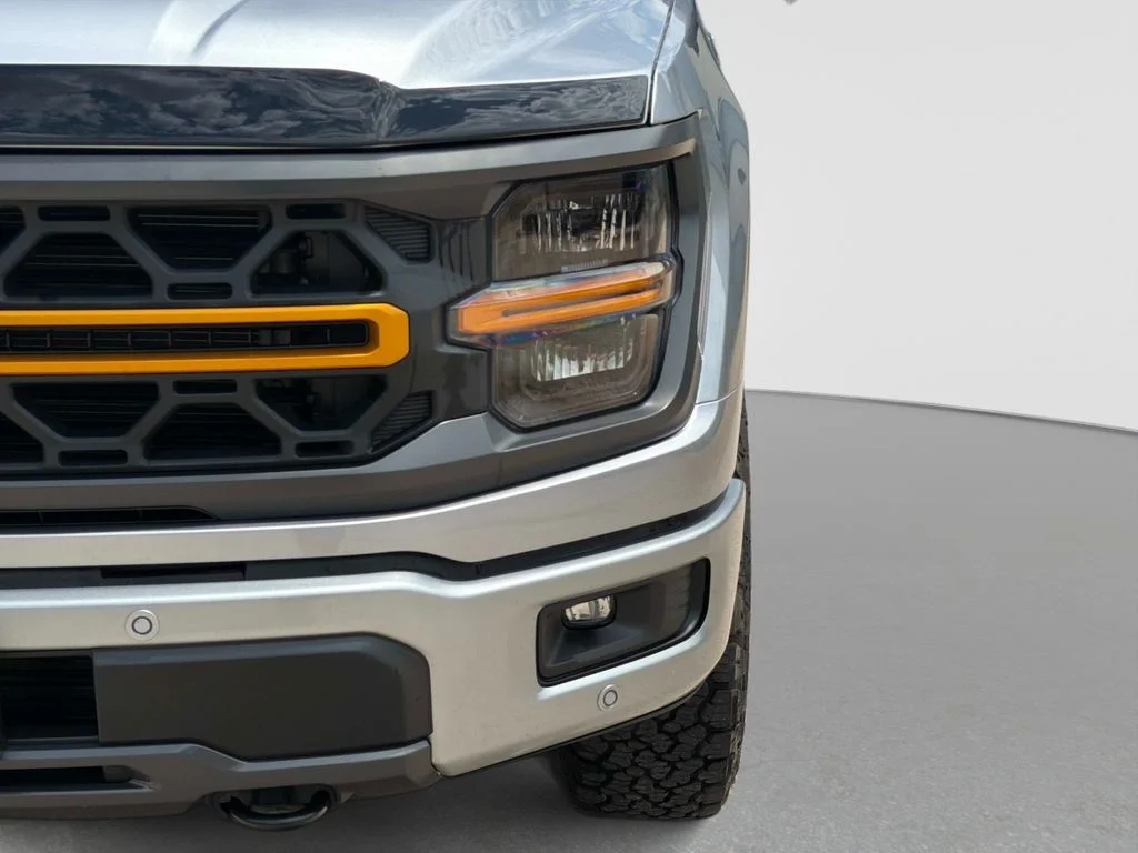 Used 2025 Silver Metallic Ford Tremor image 11