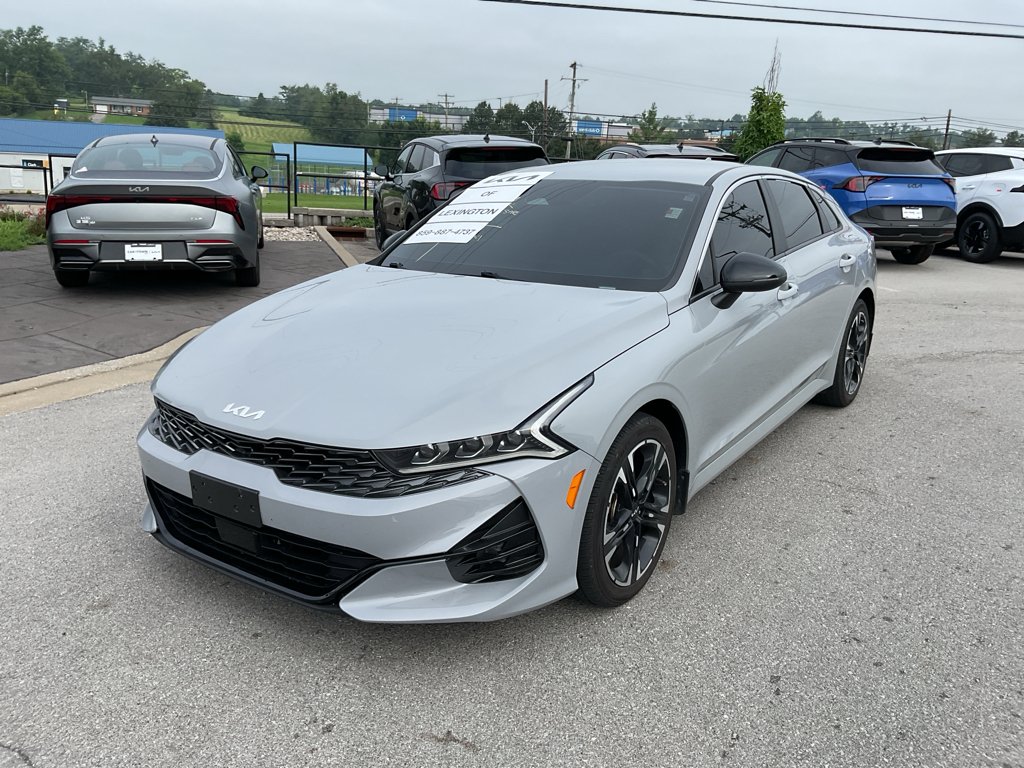 Used 2023 Wolf Gray Kia GT-Line image 4